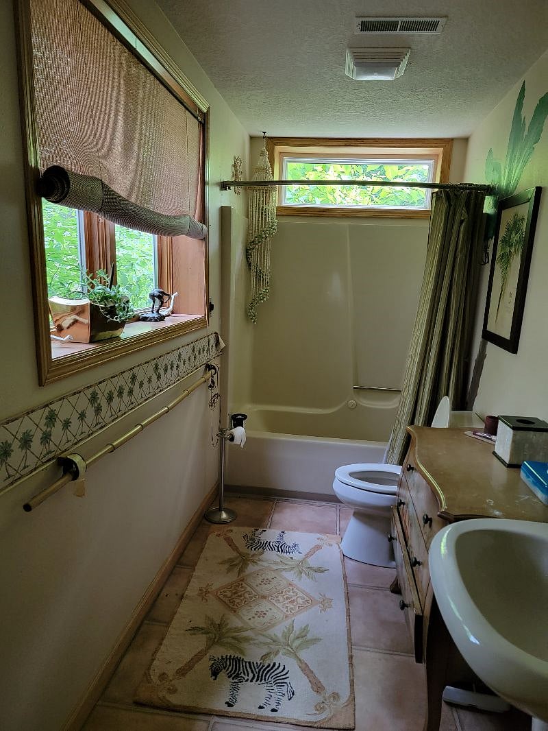 Bathroom only shared if another tenant rents the other guest room.