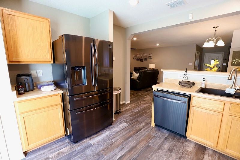Furnished Finder property 565007_1 photo 6