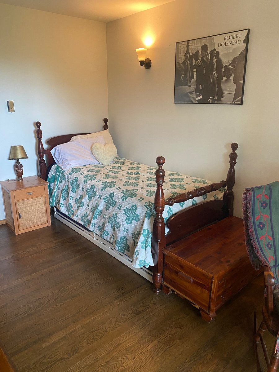 Bedroom 2 Twin