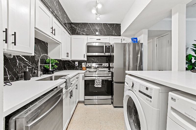 Furnished Finder property 565135_1 photo 11
