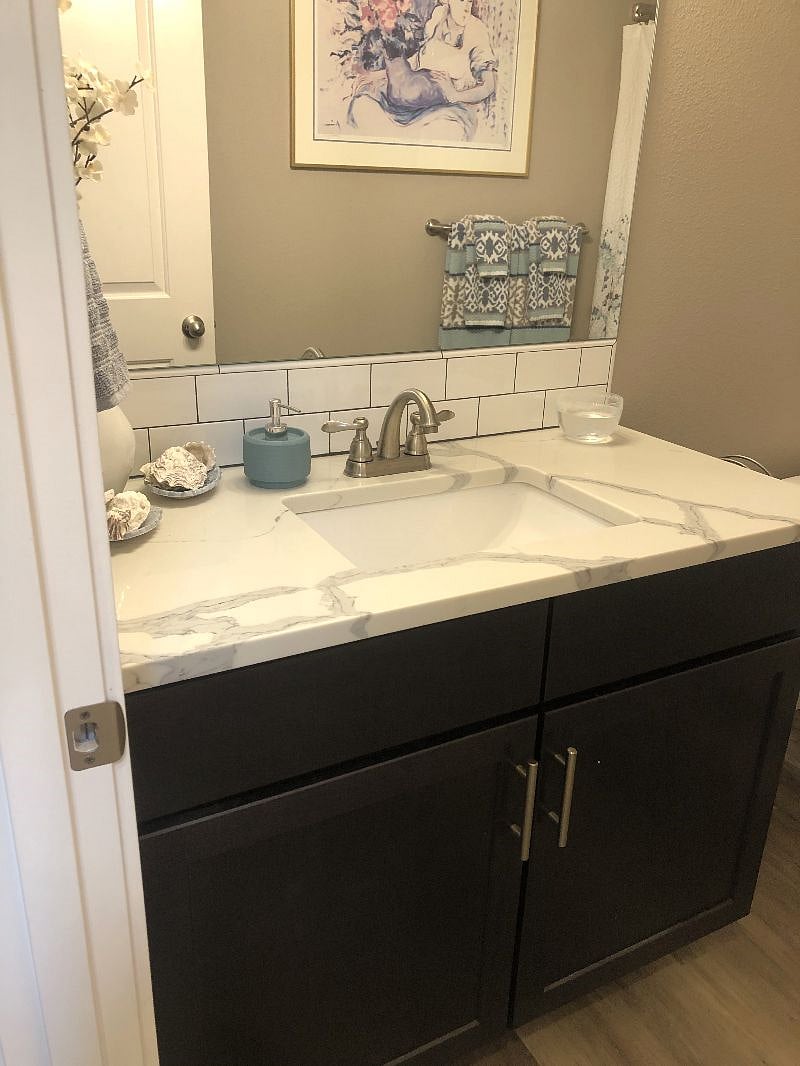 Main front full bathroom