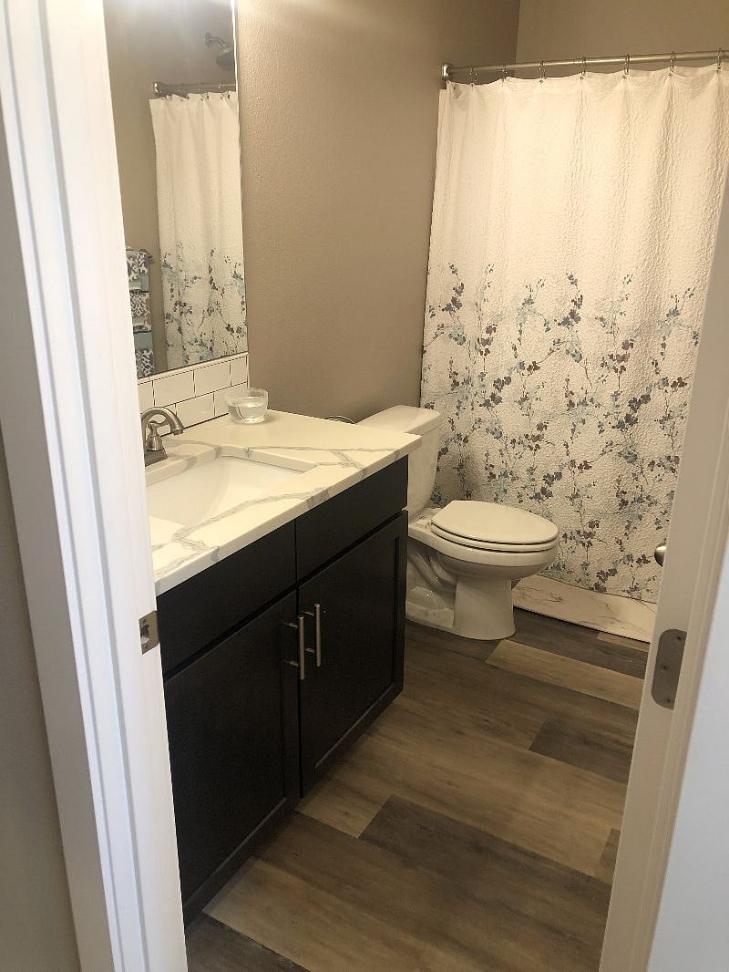 Main front full bathroom