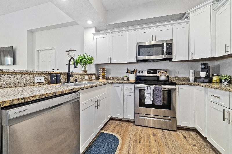 Furnished Finder property 565148_1 photo 9