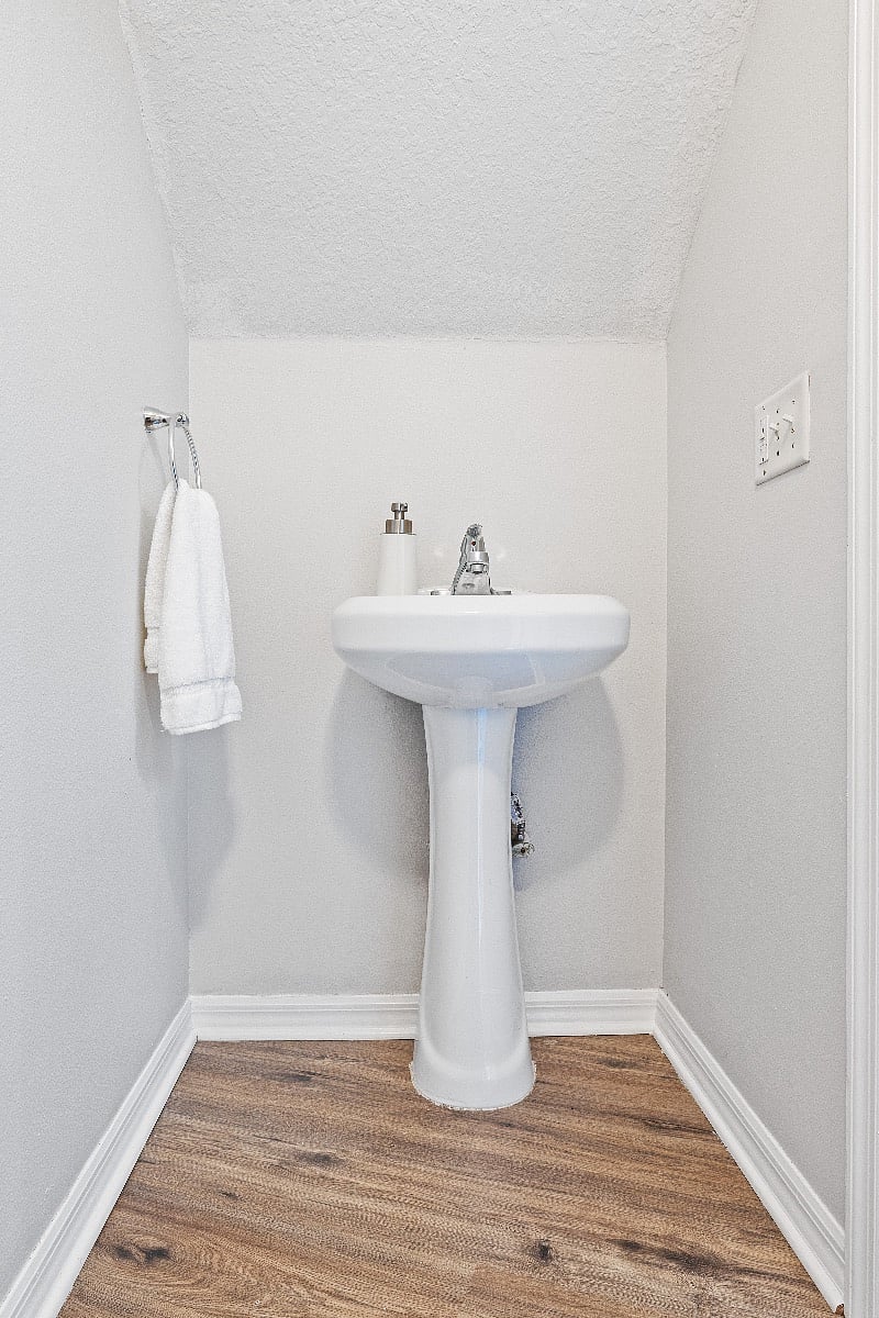 Furnished Finder property 565148_1 photo 11