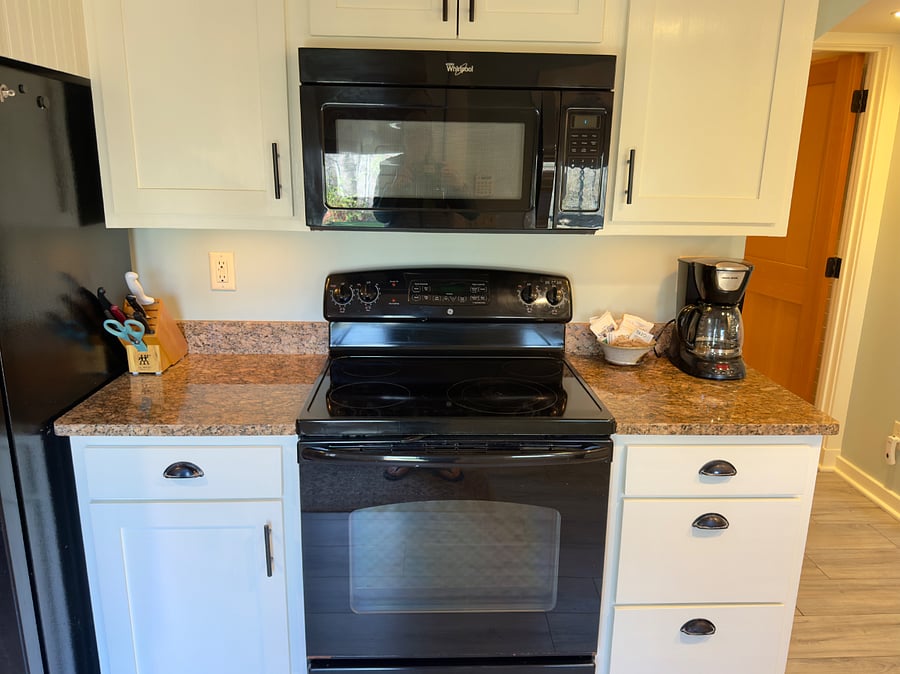 Furnished Finder property 565180_2 photo 9