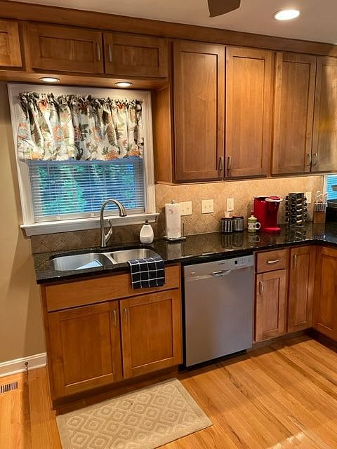Furnished Finder property 565181_1 photo 9