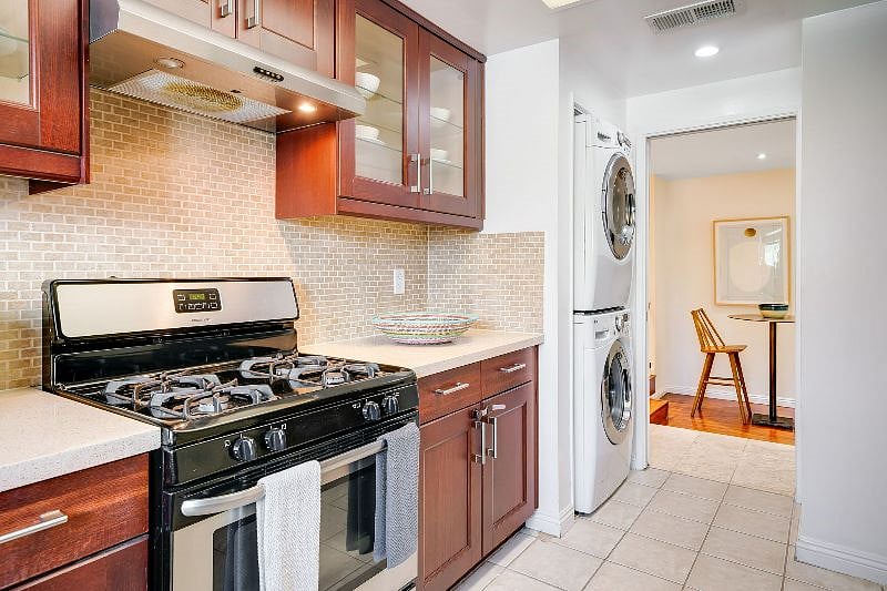 Furnished Finder property 565184_1 photo 25
