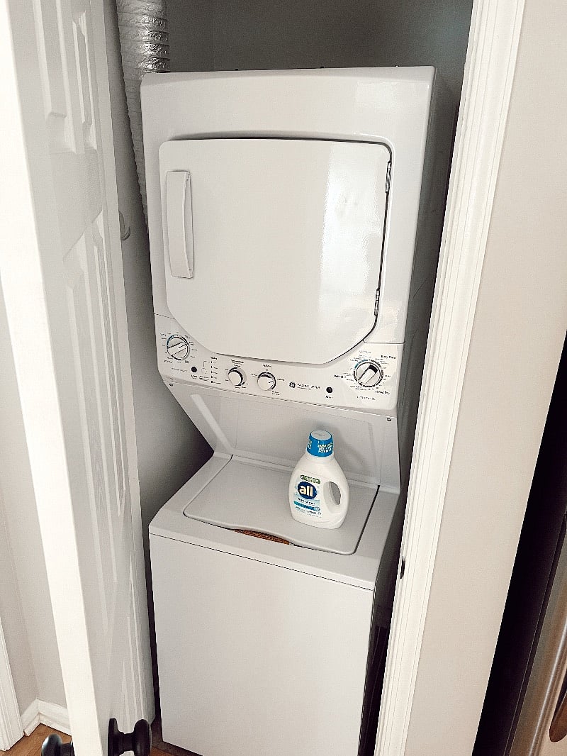 The washer and dryer are located in the laundry closet and available for tenants to use during their visit.