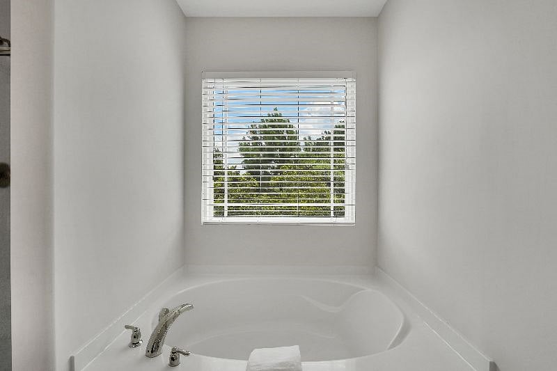 Furnished Finder property 565233_1 photo 13