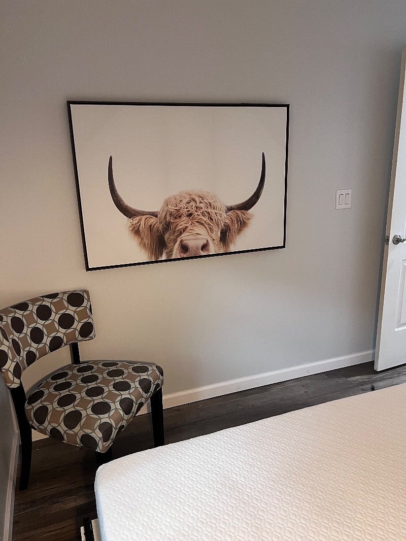 2nd bedroom with built in work partner to keep you company 