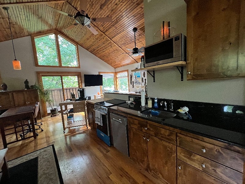Furnished Finder property 565350_1 photo 3