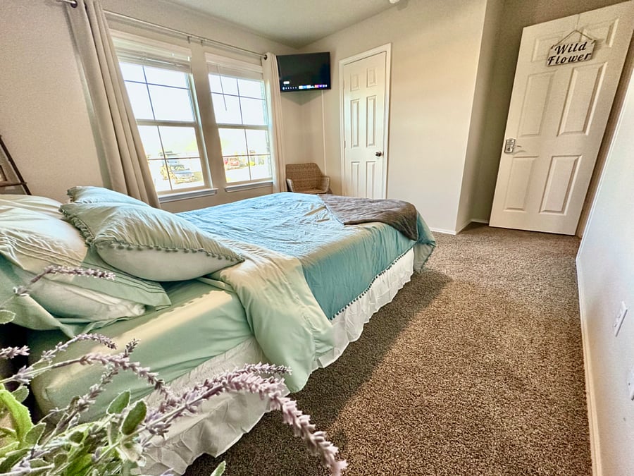 Wildflower Room