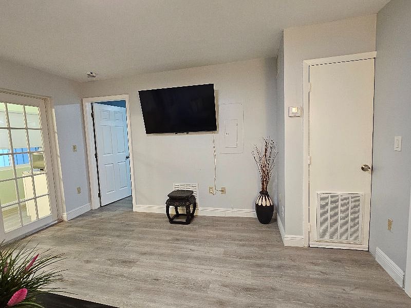 Furnished Finder property 565475_1 photo 6