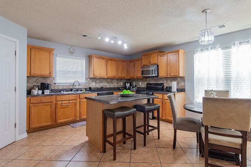 Furnished Finder property 565522_1 photo 5