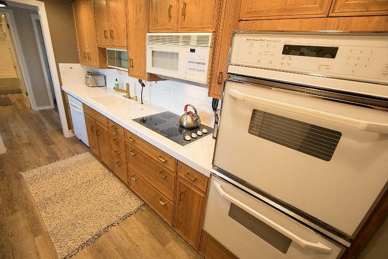 Furnished Finder property 565577_1 photo 12