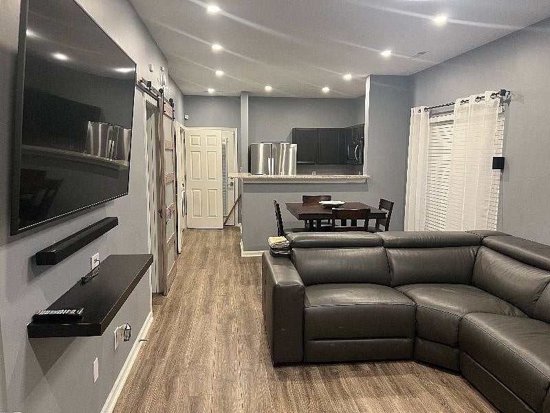 Furnished Finder property 565613_1 photo 12
