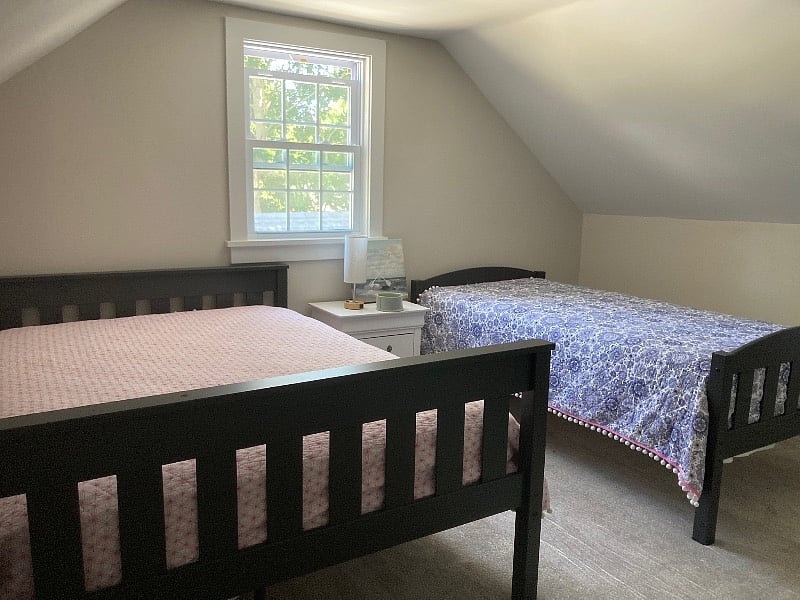 This bedroom sleeps up to 3