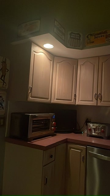 Furnished Finder property 565688_1 photo 3