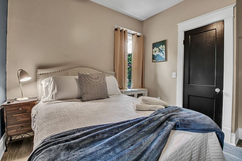 Furnished Finder property 565692_1 photo 11