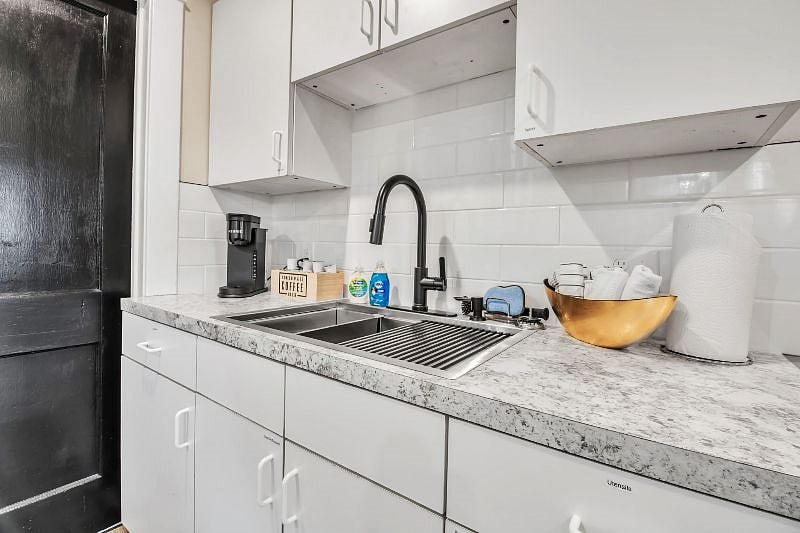 Furnished Finder property 565717_1 photo 13