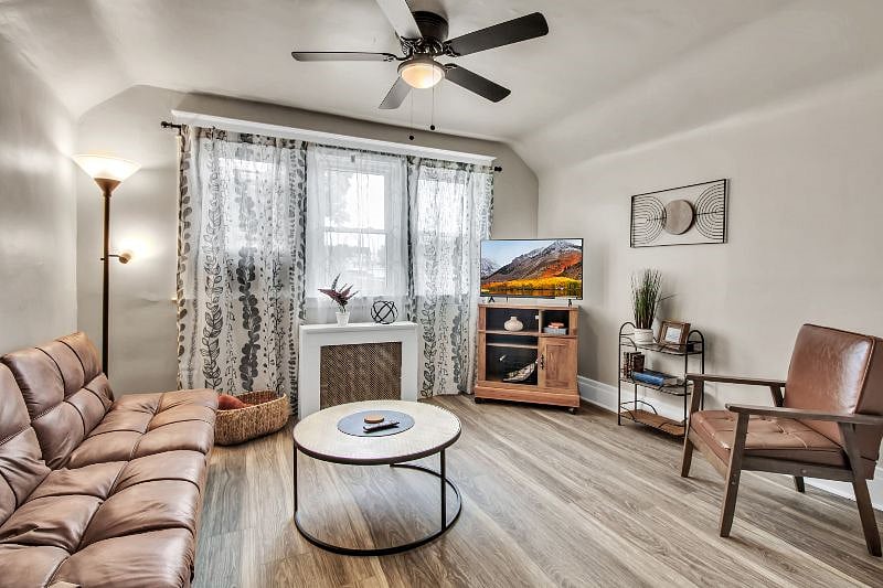 Furnished Finder property 565717_1 photo 18