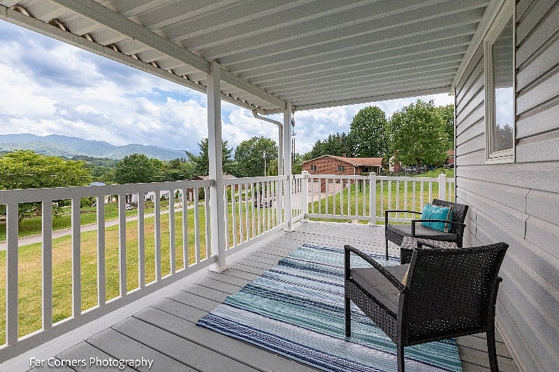 Balcony Seating