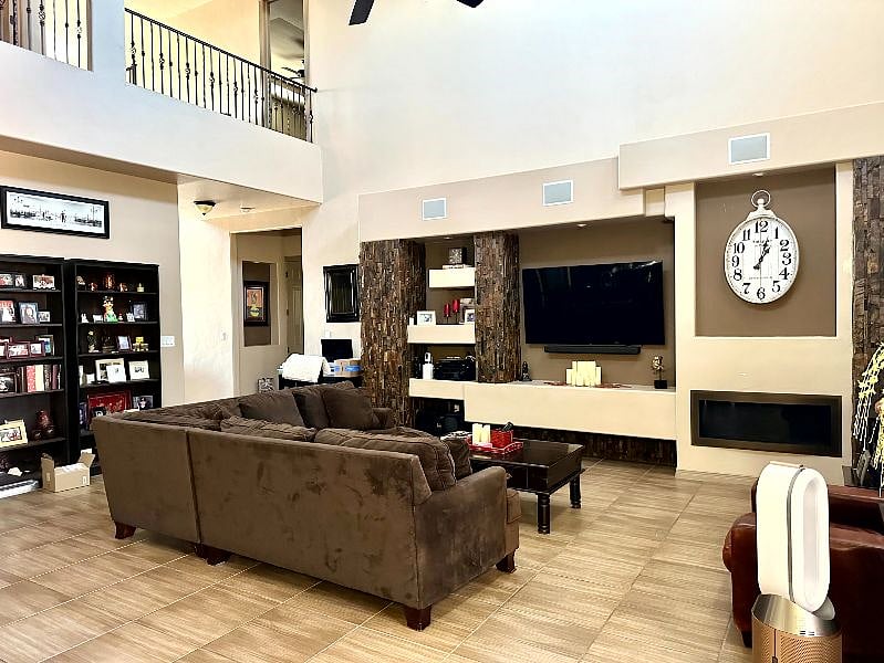Furnished Finder property 565908_1 photo 3