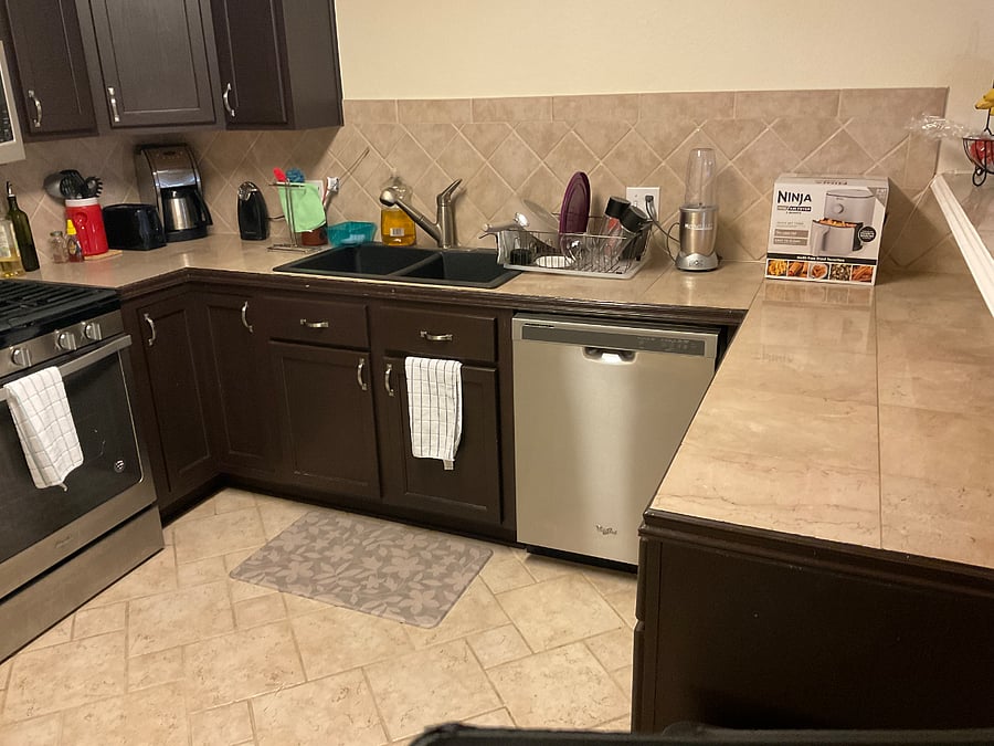Gas stove, dishwasher, disposal.