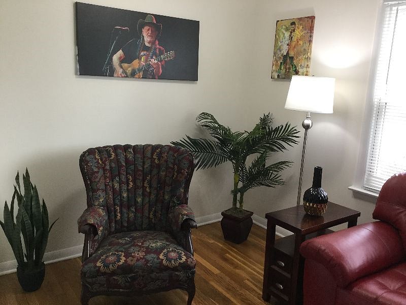 Furnished Finder property 565982_1 photo 3
