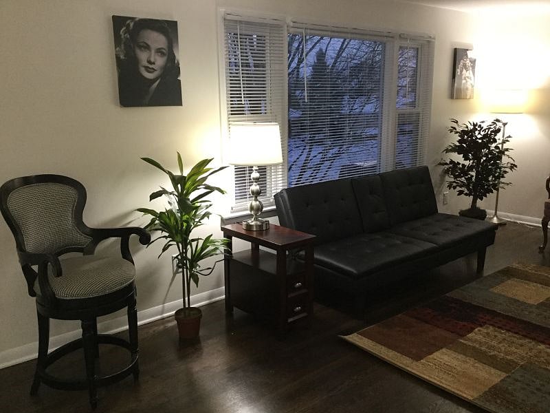 Furnished Finder property 565982_2 photo 3