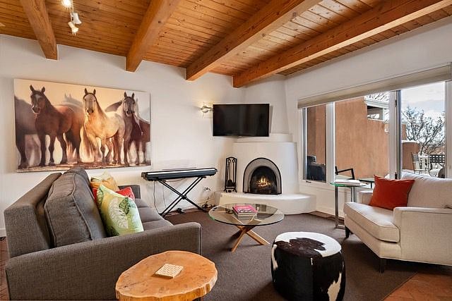 Furnished Finder property 566020_1 photo 3