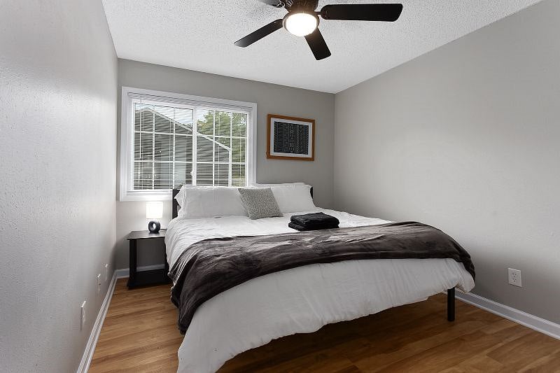 Furnished Finder property 566023_1 photo 12