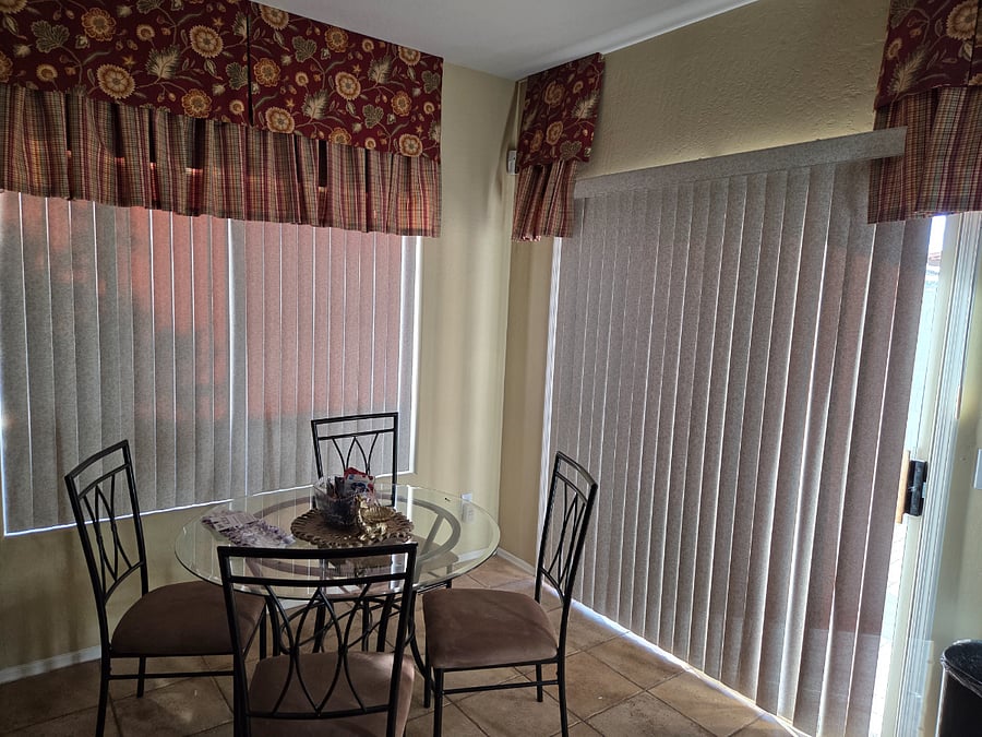 Furnished Finder property 566042_1 photo 3