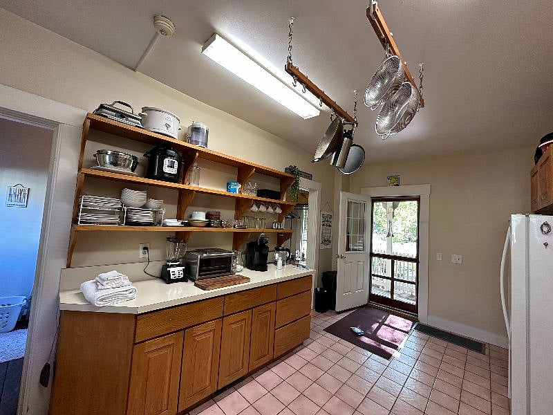 Furnished Finder property 566060_1 photo 17