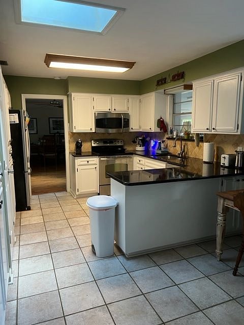 Furnished Finder property 566065_1 photo 4