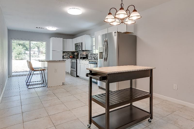 Furnished Finder property 566075_1 photo 3