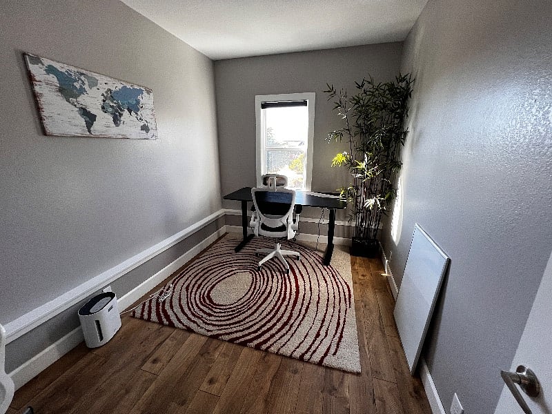 Office with sit/stand desk