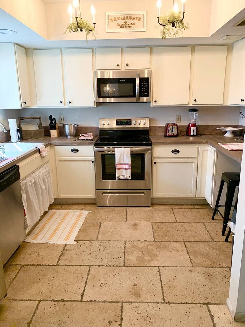 Furnished Finder property 566114_1 photo 2