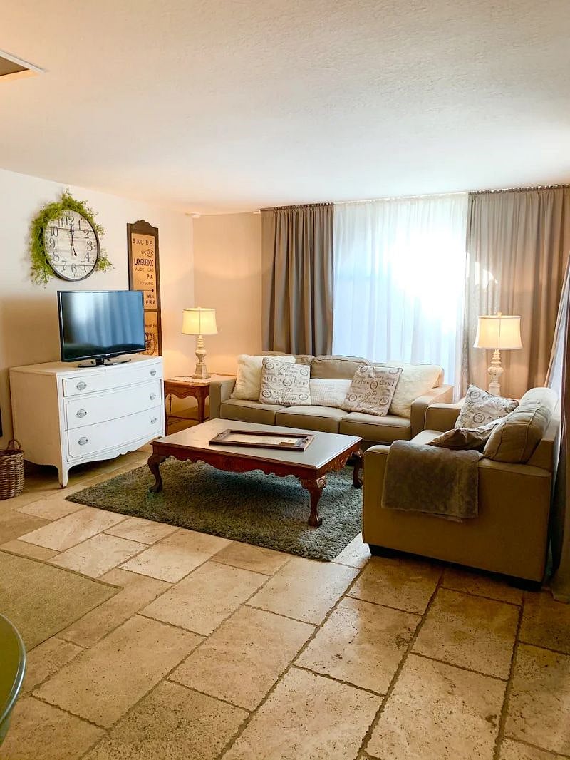 Furnished Finder property 566114_1 photo 12