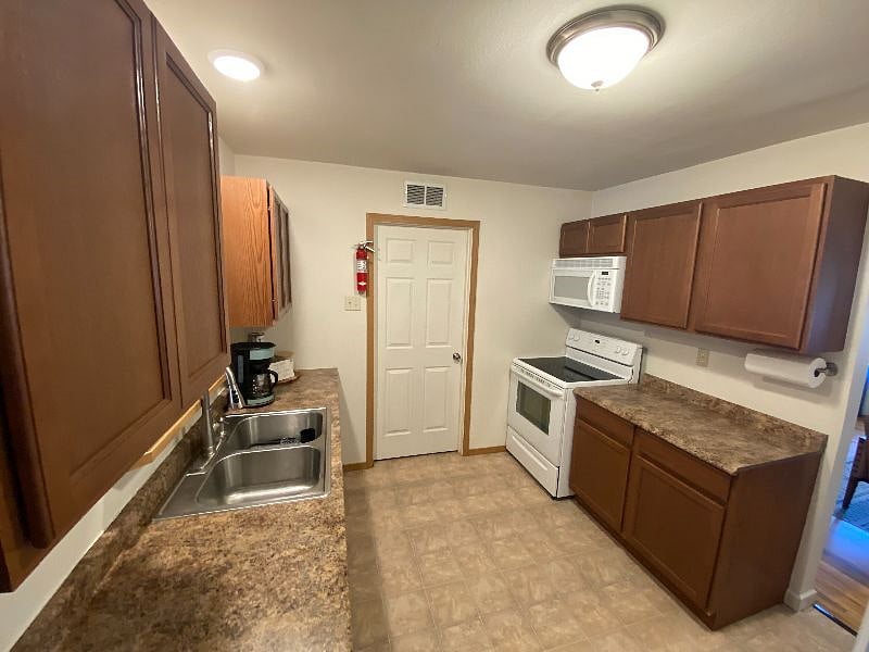 Furnished Finder property 566135_1 photo 15