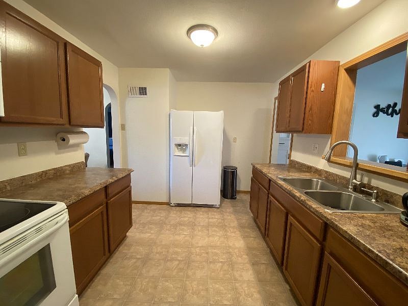 Furnished Finder property 566135_1 photo 17