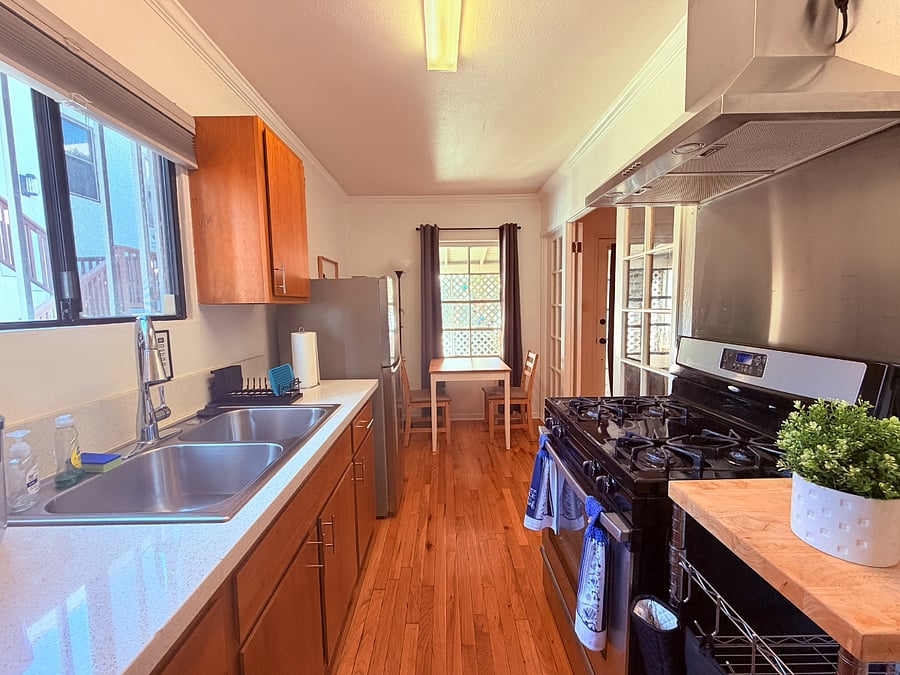 Furnished Finder property 566163_1 photo 12
