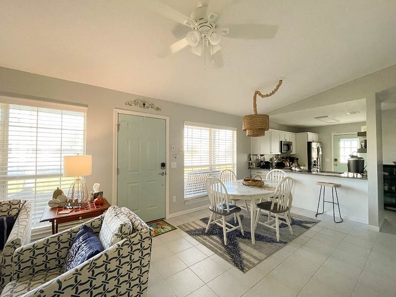 Furnished Finder property 566193_1 photo 8
