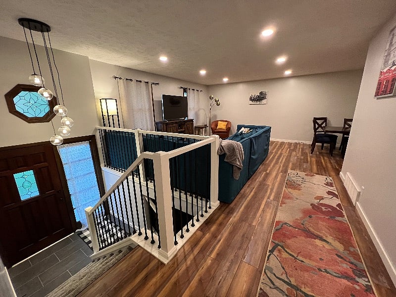 Entry area and Lounge