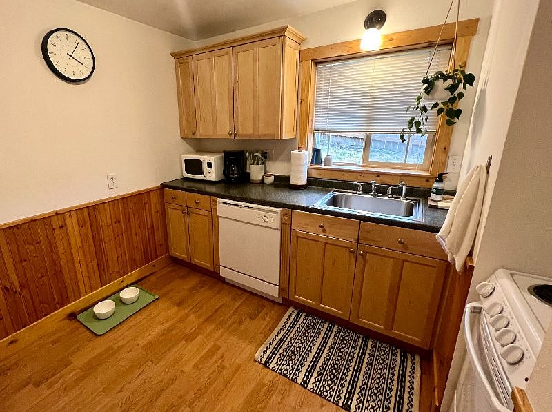 Furnished Finder property 566299_2 photo 5