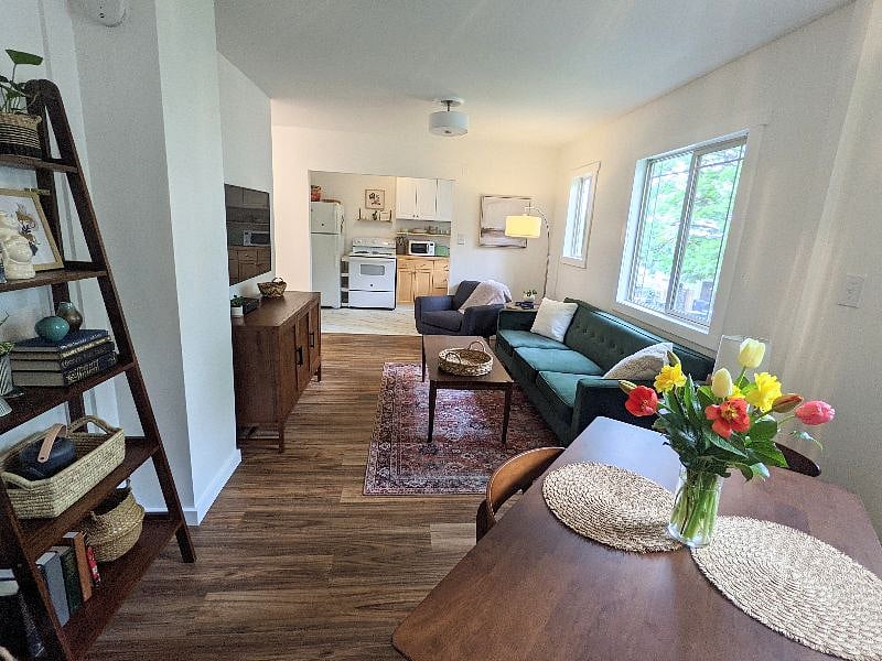 Furnished Finder property 566299_3 photo 9