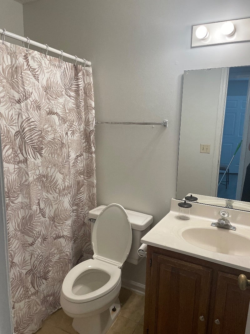 Main bathroom