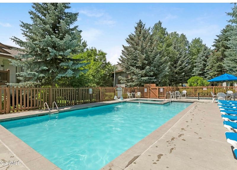 Furnished Finder property 566397_1 photo 16