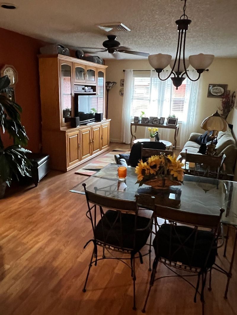 Furnished Finder property 566531_1 photo 3