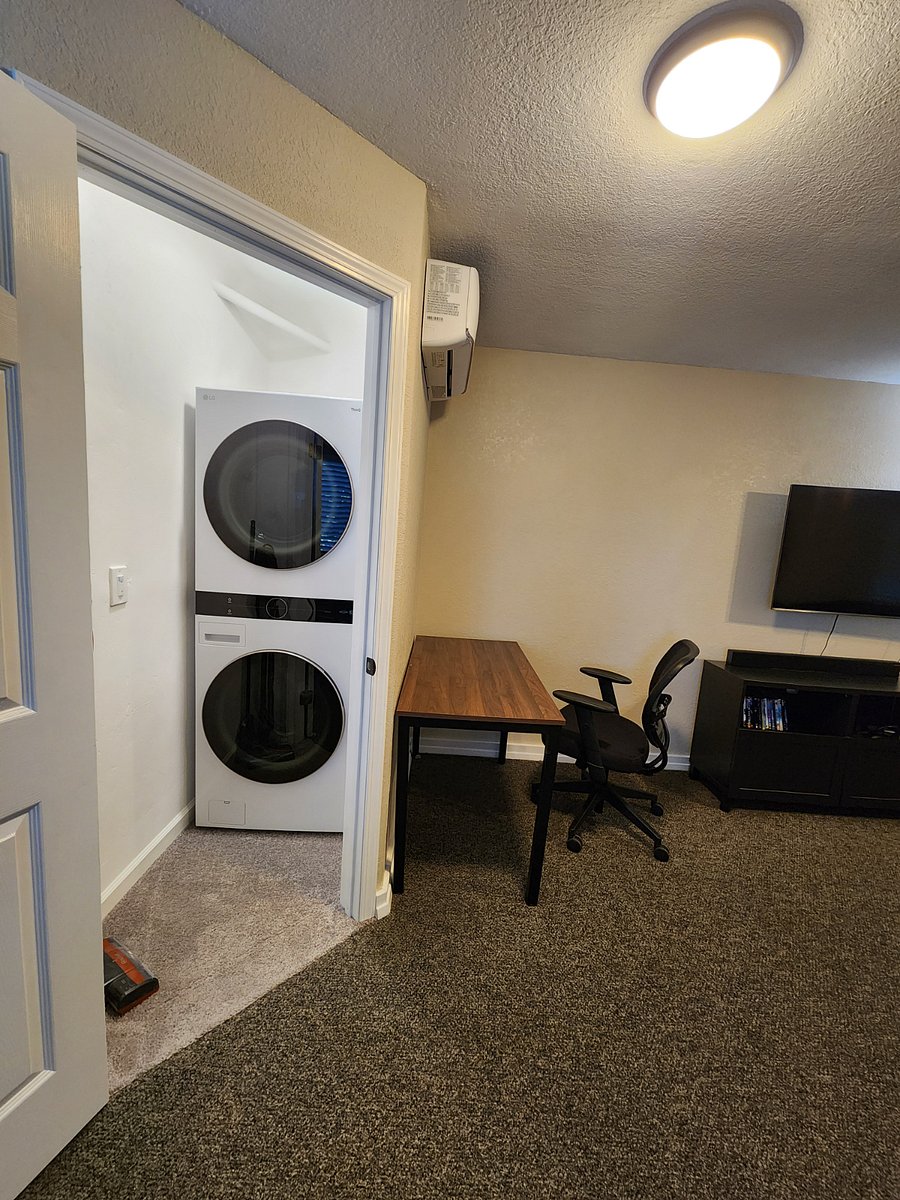 Furnished Finder property 566558_1 photo 10